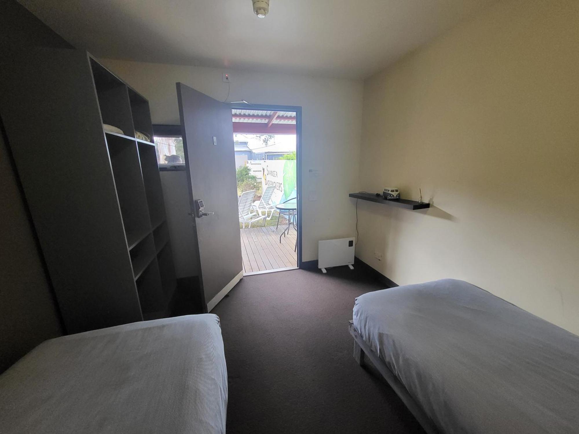Swansea Backpackers Hostel Exterior photo